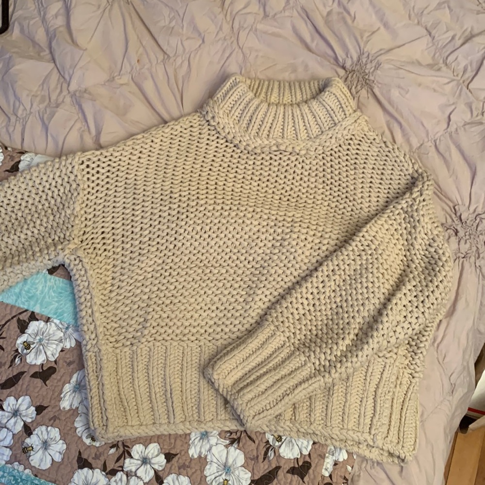 Free people chunky knit sweater
